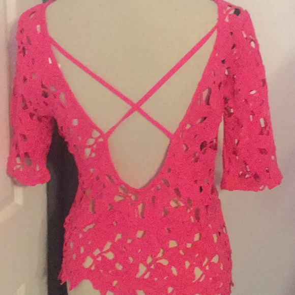 FUCHSIA CRISS CROSS LOW BACK  CROCHET TOP - Picture 6 of 8